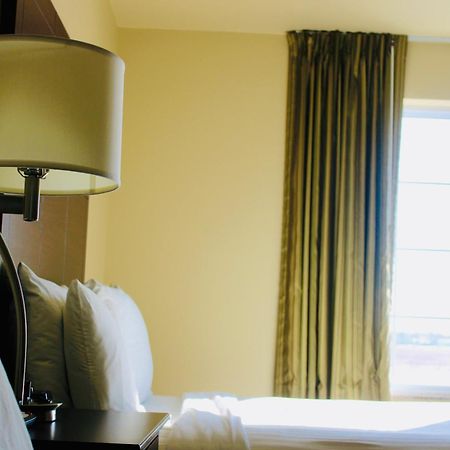 Cobblestone Hotel & Suites - Devils Lake Dış mekan fotoğraf